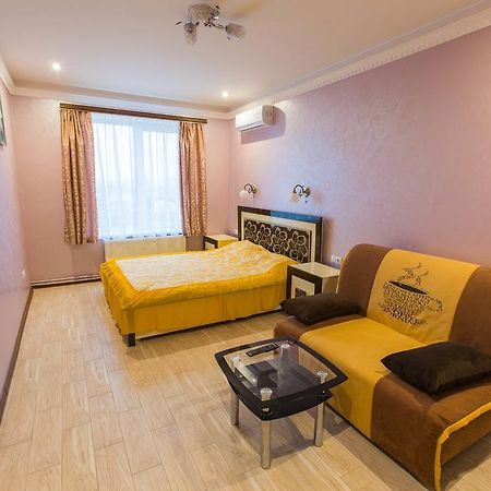 Modern Apartment On Akademika Sakharova 27A Ivano-Frankivsk Eksteriør billede