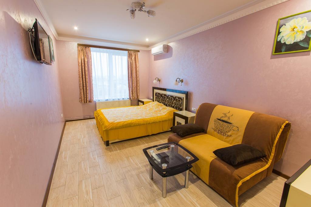 Modern Apartment On Akademika Sakharova 27A Ivano-Frankivsk Eksteriør billede