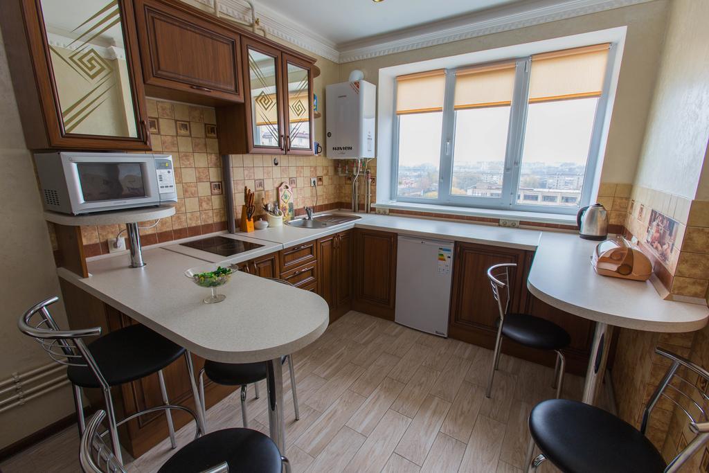 Modern Apartment On Akademika Sakharova 27A Ivano-Frankivsk Eksteriør billede