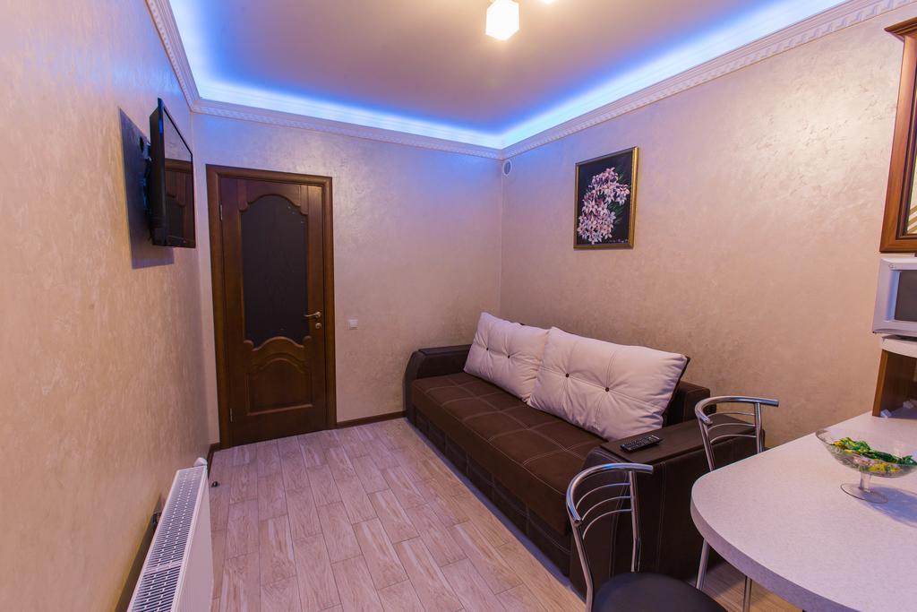 Modern Apartment On Akademika Sakharova 27A Ivano-Frankivsk Eksteriør billede